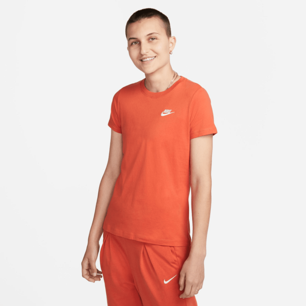 POLERA NIKE W NSW CLUB TEE MUJER