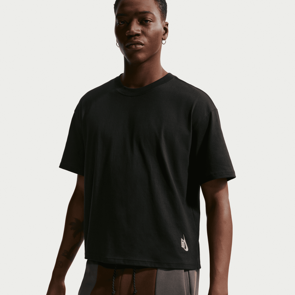 POLERA NIKE U NSW TEE LSE SHRT BOXY ESSNTL HOMBRE