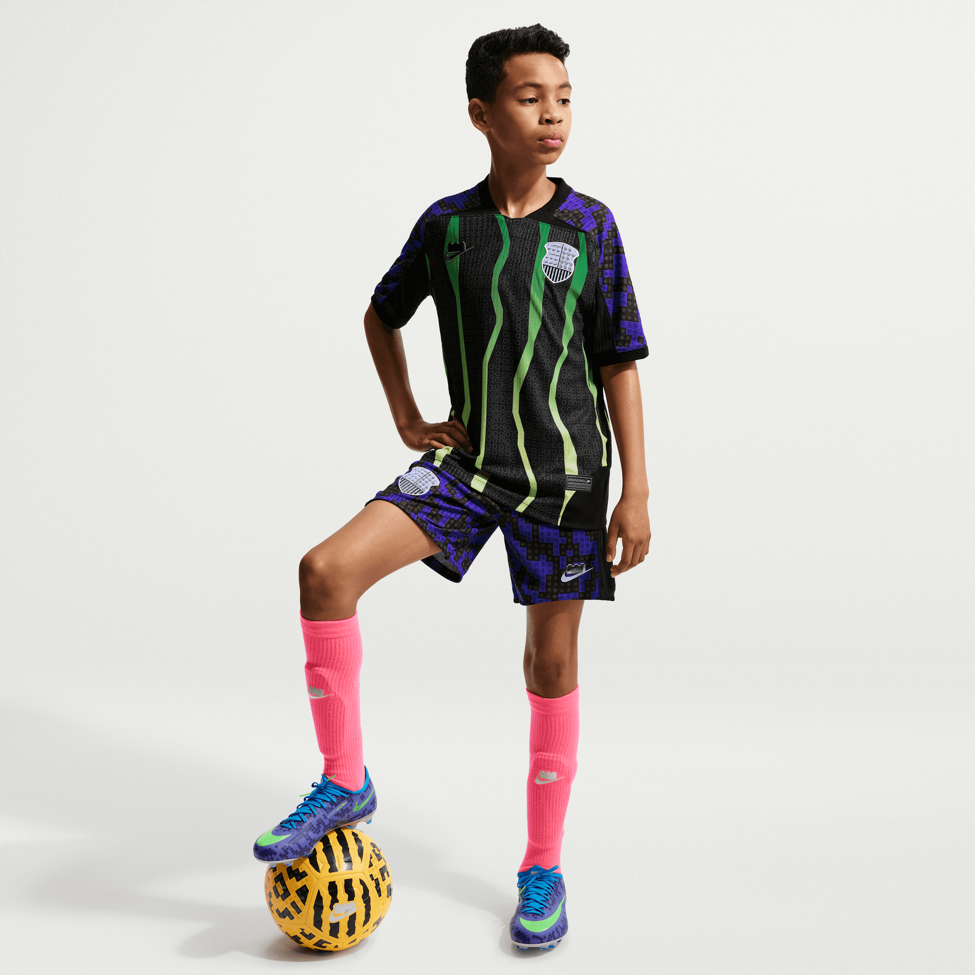 POLERA NIKE X LEGO COLLECTION AEROFIT KIDS