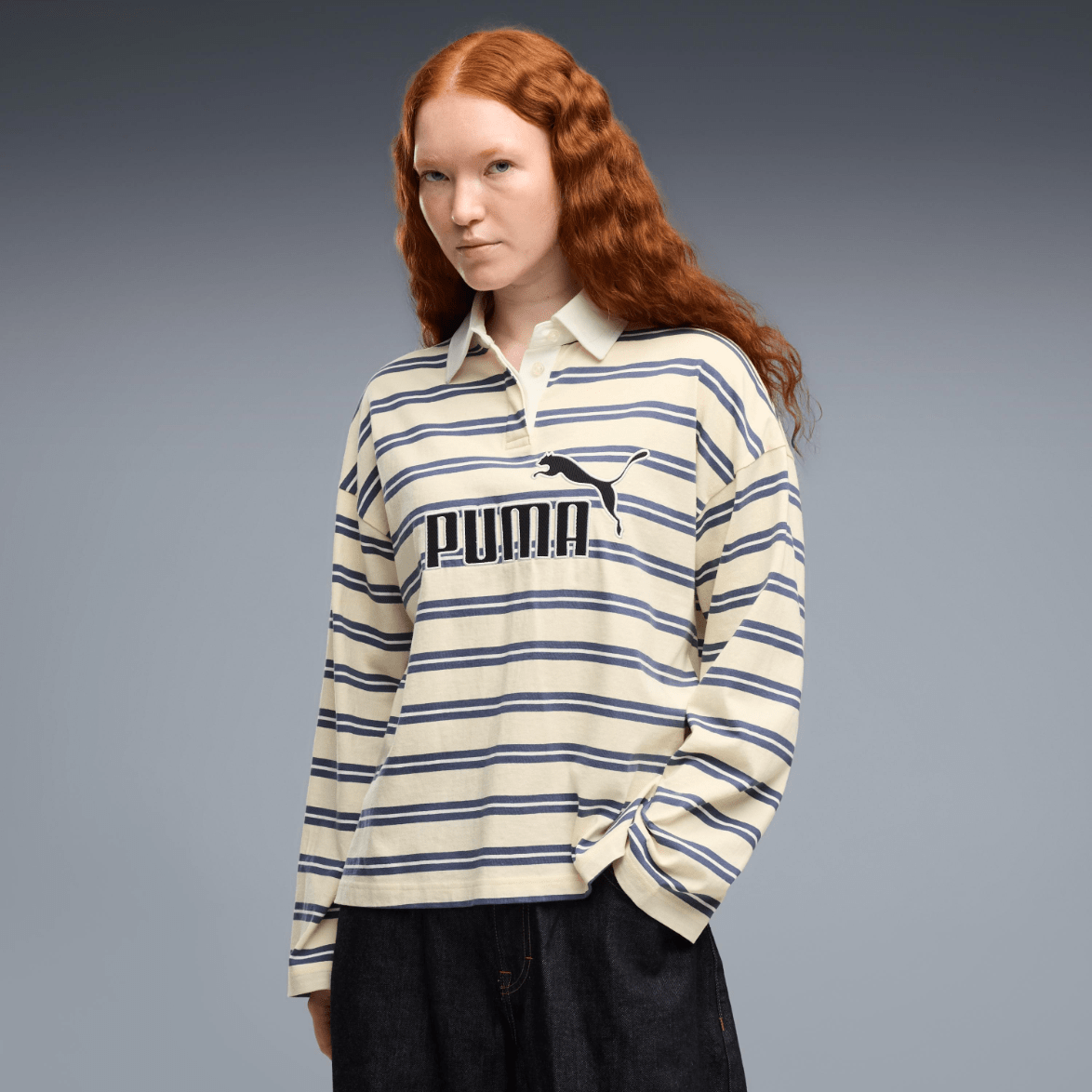 POLERA PUMA ESS ELEVATED NO. 1 LOGO OVERSIZED STRI