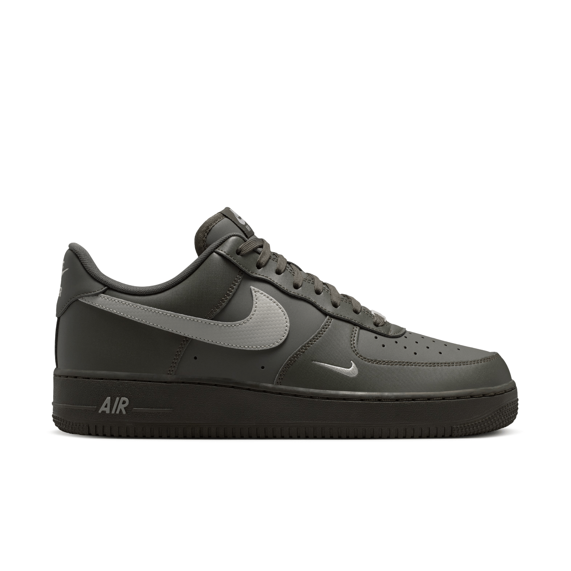 Zapatilla Air Force 1 07' Tech ESS Hombre