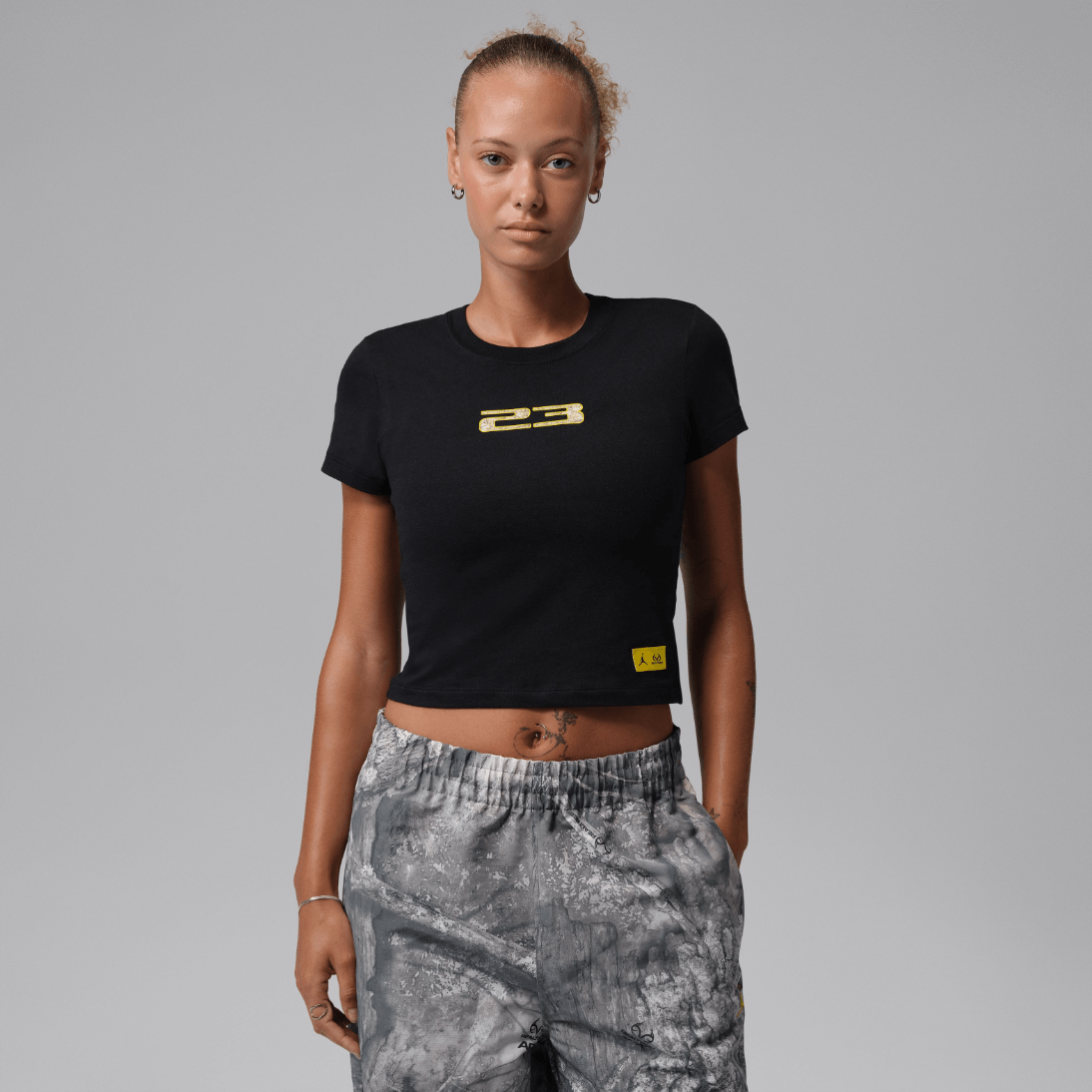 Polera Manga Corta Gráfica Jordan Mujer